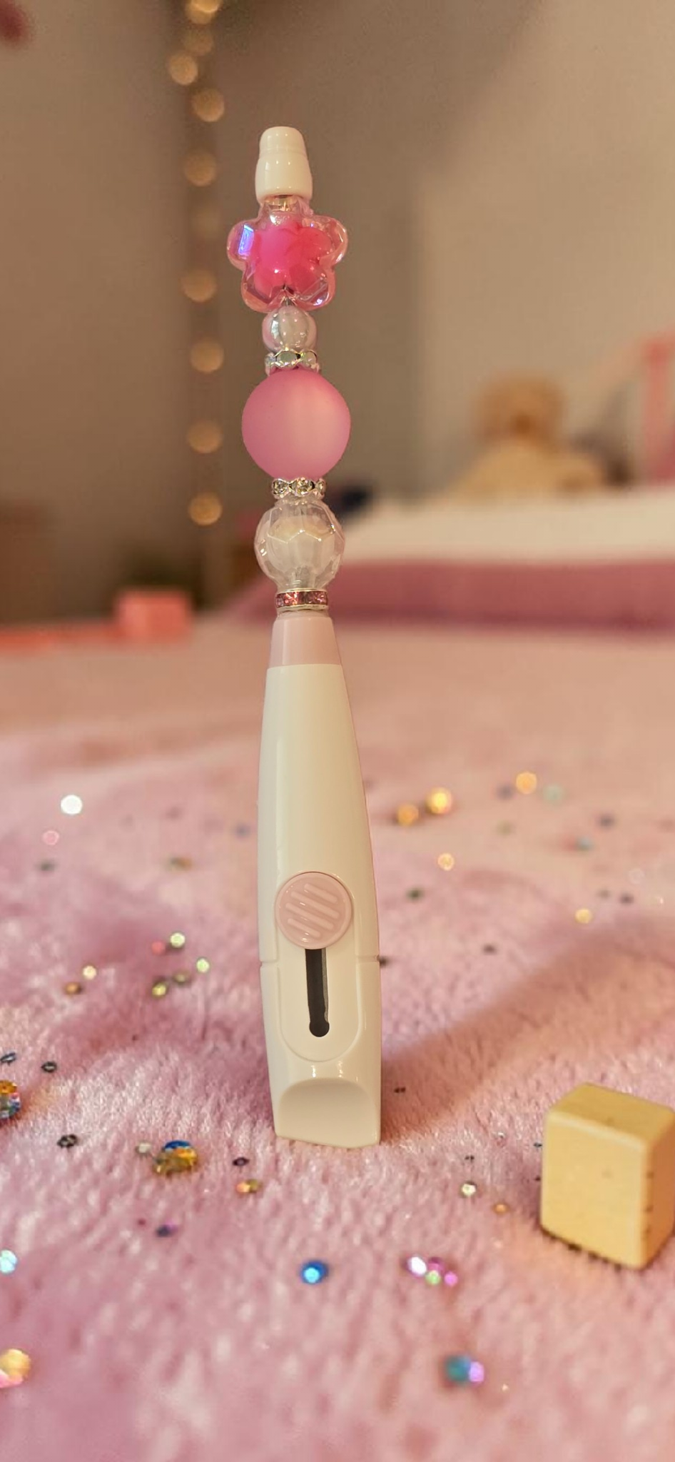 Beaded box cutter - Pink and white